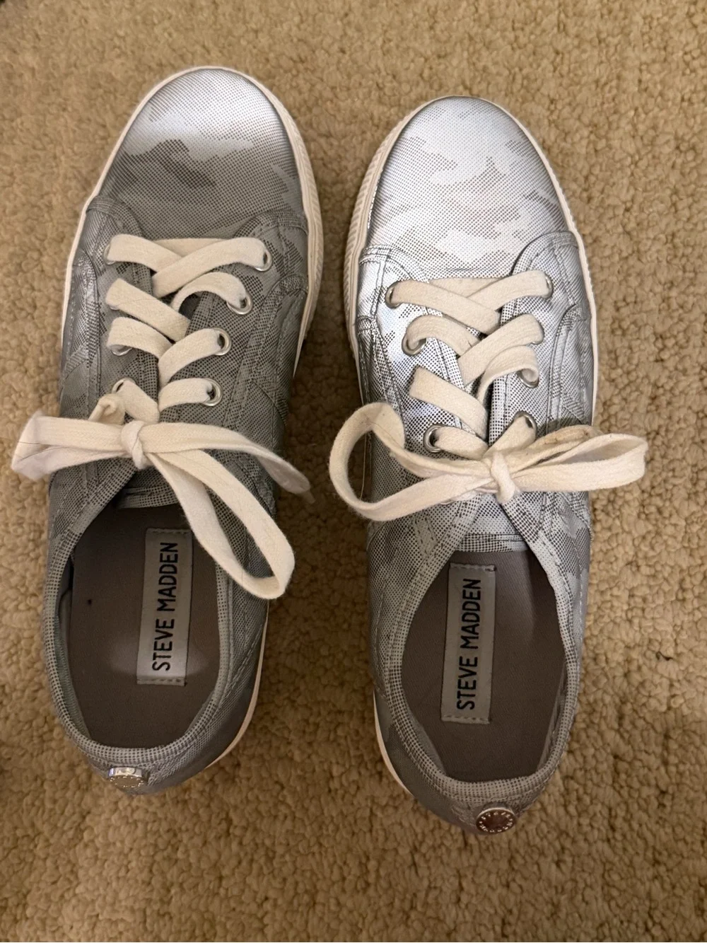 Steve Madden Metallic Silver Low-Top Sneakers with Cream Laces